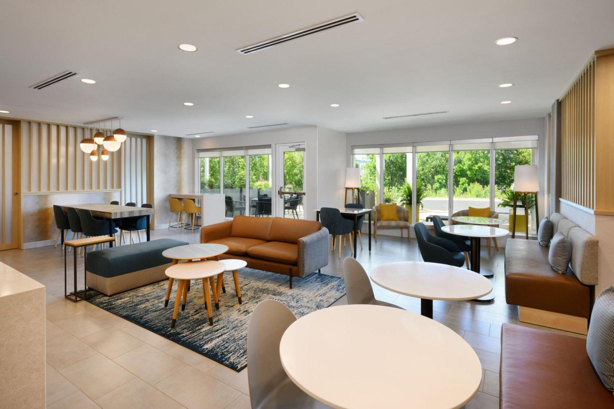 Towneplace Suites By Marriott Oxford Al エクステリア 写真
